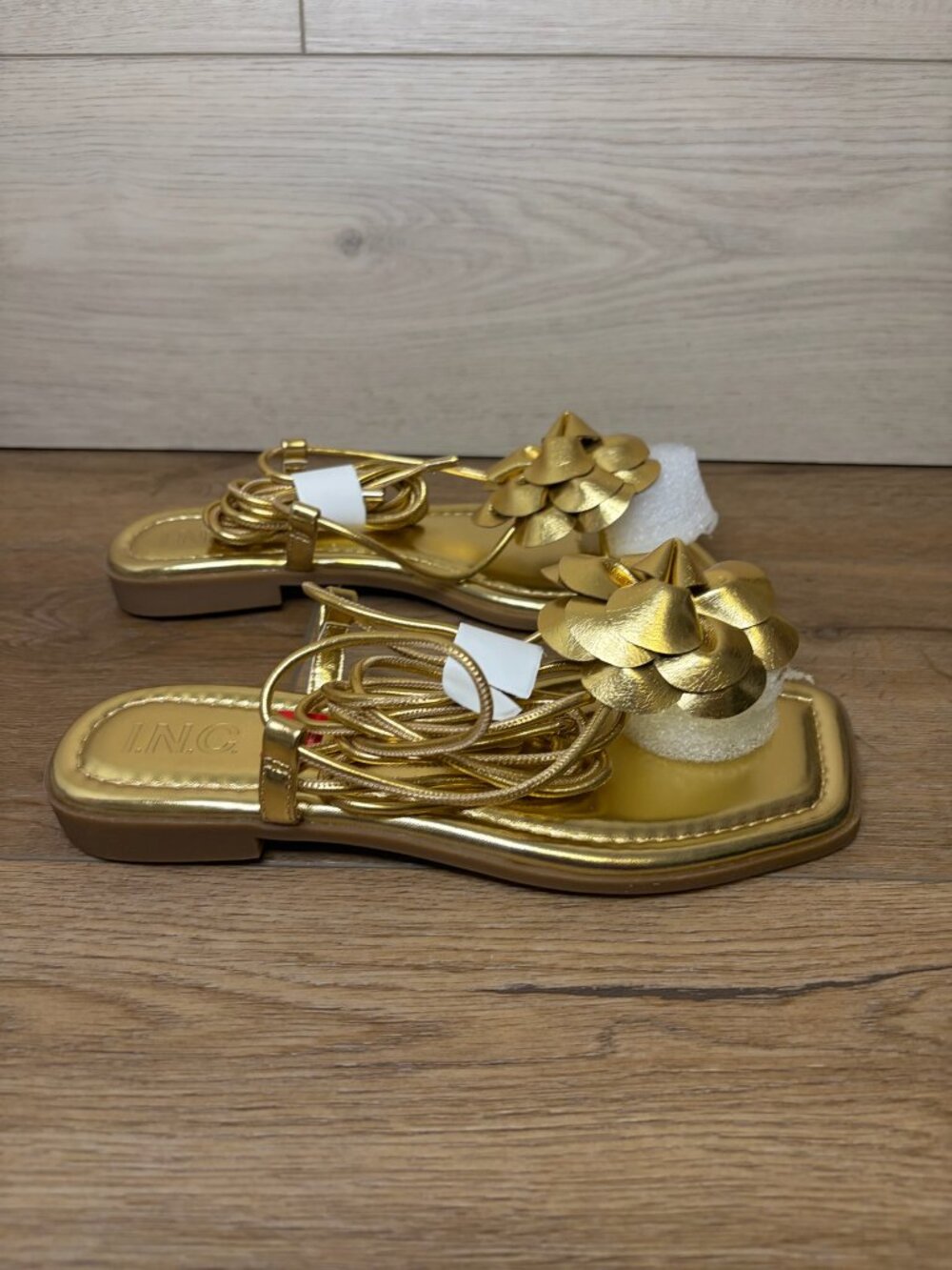 I.N.C. Gilma Gold Floral Lace Up Flat Sandals Metallic Size 6.5M NWT
